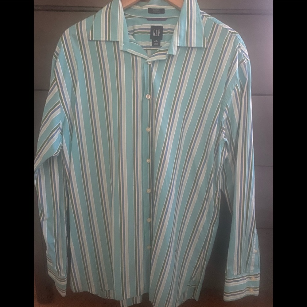 Gap causal strip shirt Aqua w/olive & white💧💧💧